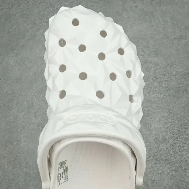 Crocs Echo Zueco Blanco Geometric Faceted Upper Molded Foam Construction 7