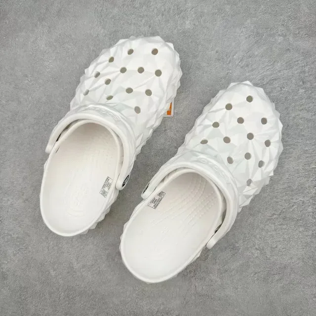 Crocs Echo Zueco Blanco Geometric Faceted Upper Molded Foam Construction 8