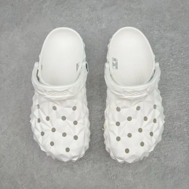Crocs Echo Zueco Blanco Geometric Faceted Upper Molded Foam Construction 9