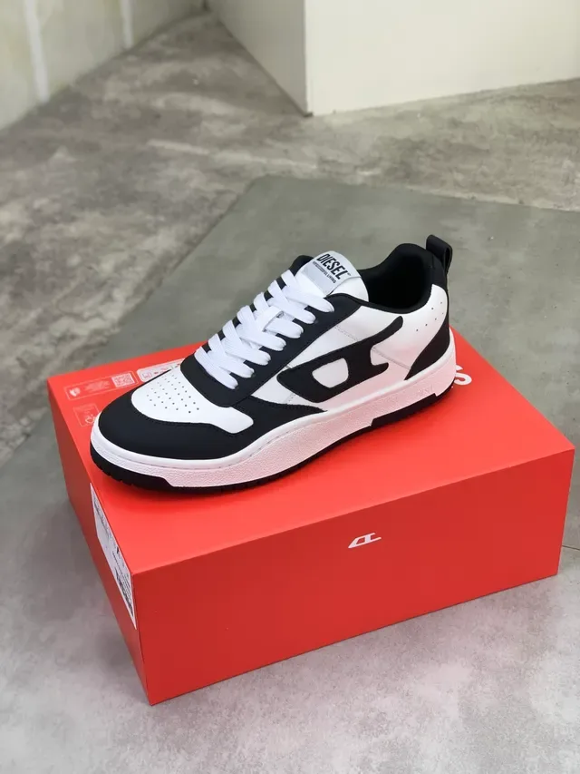 Diesel Sneakers Lifestyle Preto Branco Contraste Perfurado na ponta 4