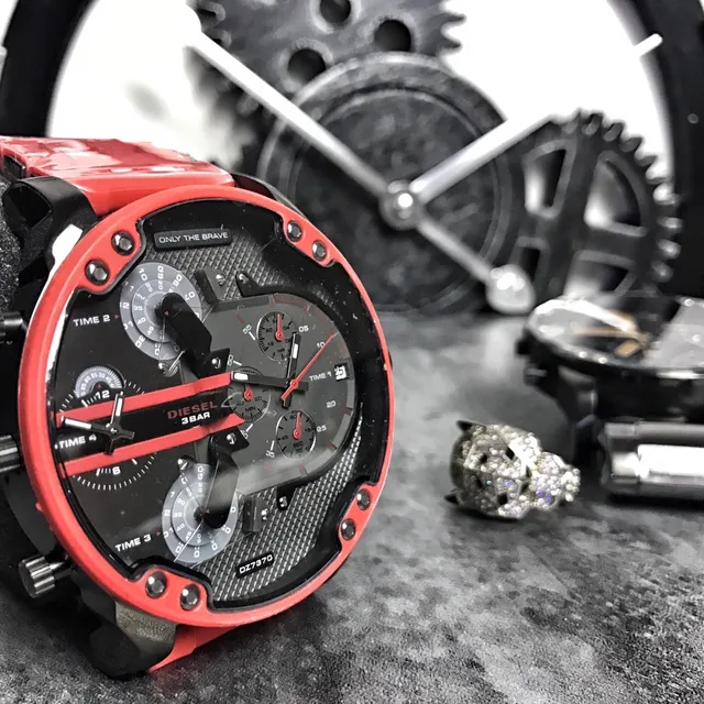 Diesel Mr. Daddy Cronógrafo Pulseira de Metal Vermelha Relógio Mecânico 4