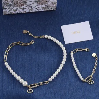 Dior Addict White Gold Pearl Strand Paperclip Chain Necklace
