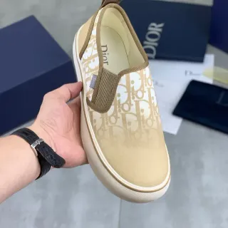 Dior B23 بيج أبيض مونوغرام كانفاس سليب أون لايف ستايل سنيكرز
