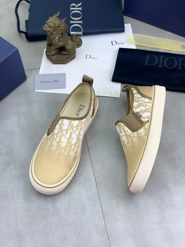Dior B23 Bege Branco Monogrammed Lona Slip-On Tênis Lifestyle 5