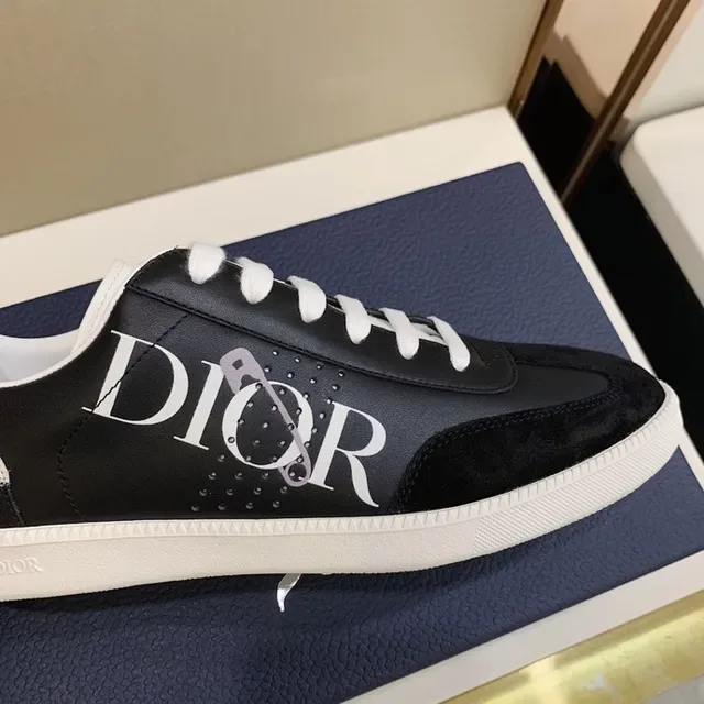 Dior B23 Black and White Logo-Print Lifestyle Sneakers 4