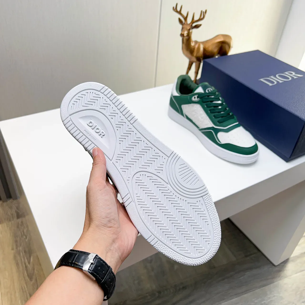 Dior B23 Vert et Blanc Sneakers Lifestyle Embossé Oblique 2