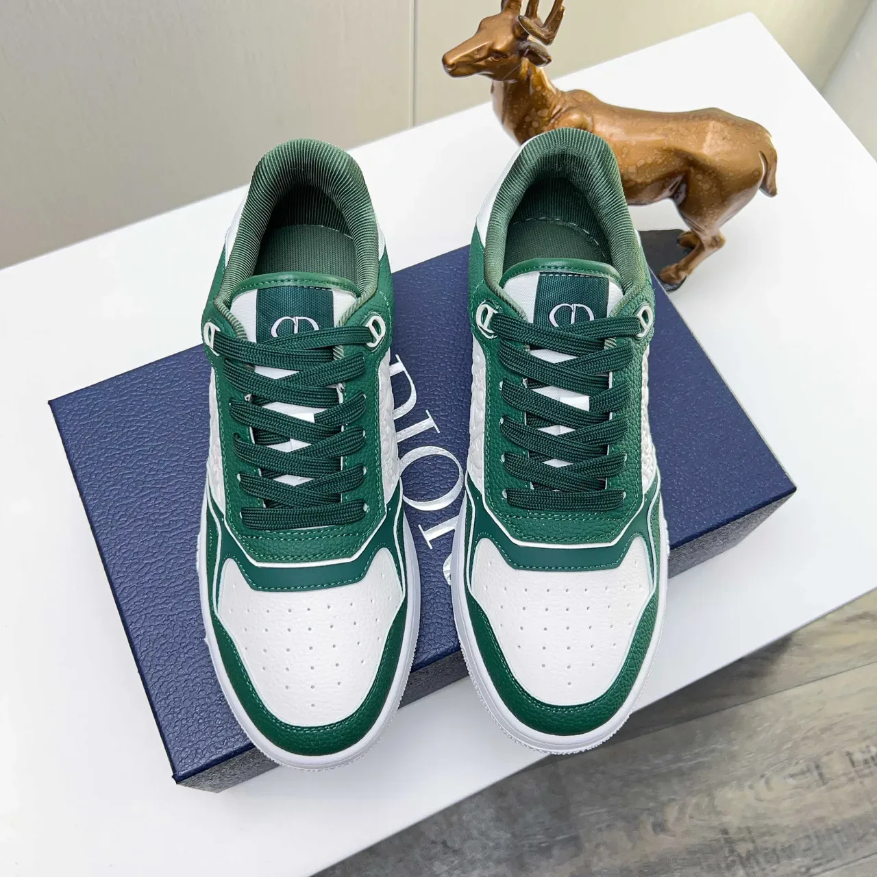 Dior B23 Vert et Blanc Sneakers Lifestyle Embossé Oblique 3