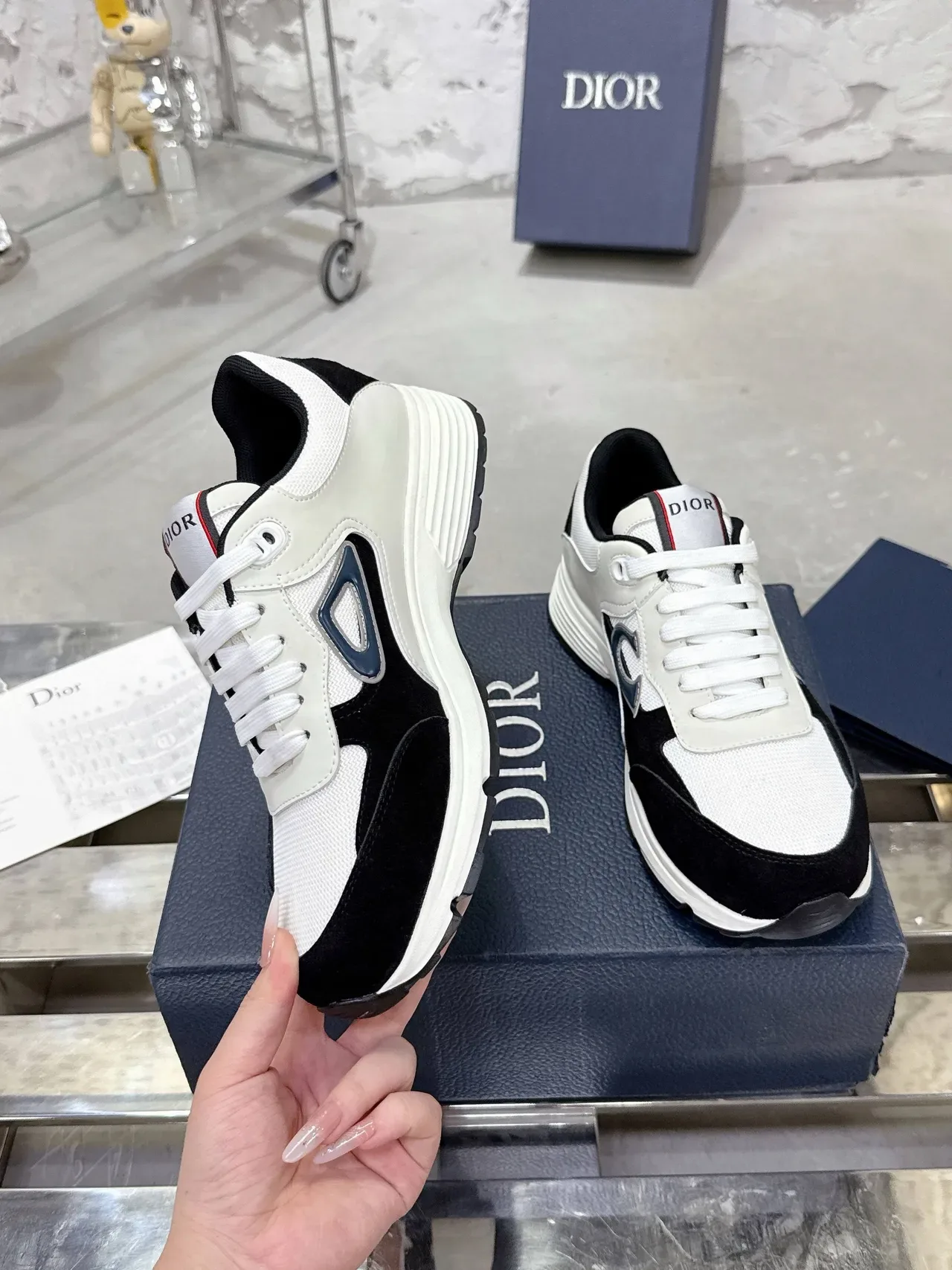 Dior B23 White Black Navy Lifestyle Sneakers 4