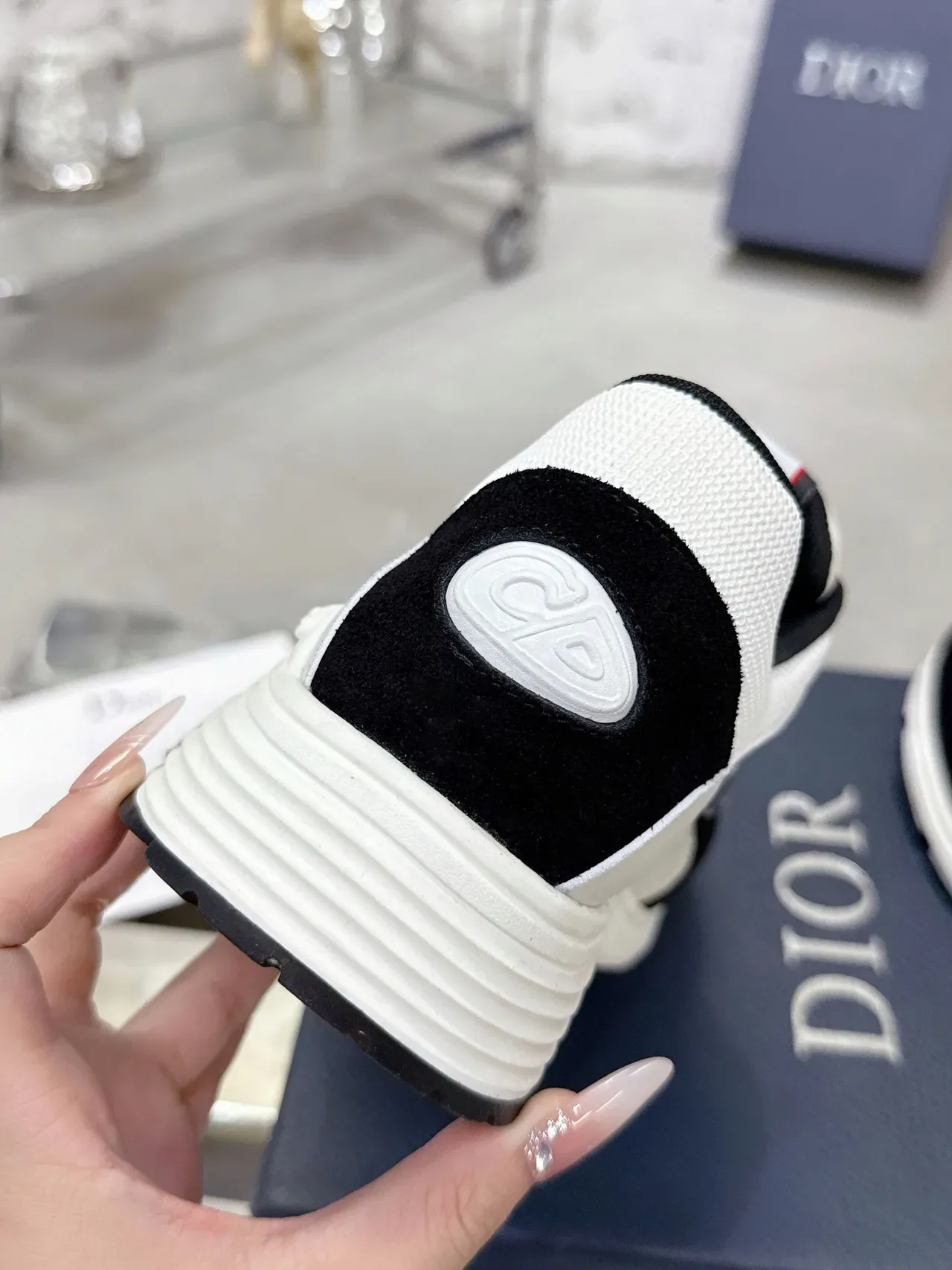 Dior B23 White Black Navy Lifestyle Sneakers 5