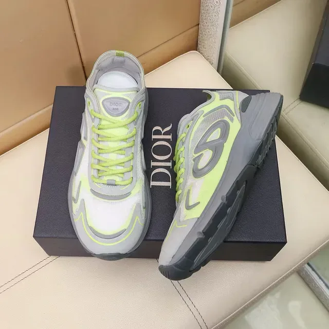 Dior B27 নিওন লাইম গ্রিন এবং গ্রে লাইফস্টাইল স্নিকার 3