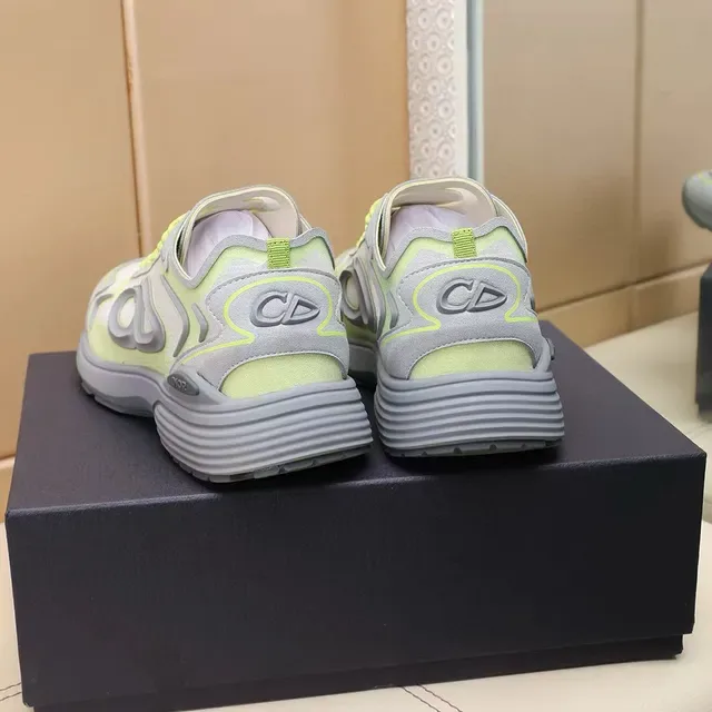 Dior B27 নিওন লাইম গ্রিন এবং গ্রে লাইফস্টাইল স্নিকার 8