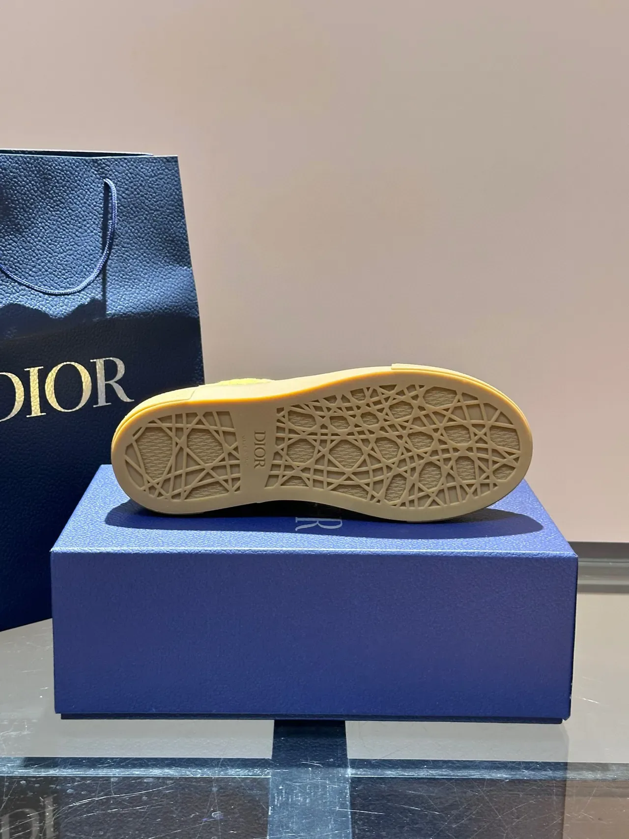 Dior B27 पीला भूरा एम्बॉस्ड मोनोग्राम ऊपरी लो-टॉप प्लेटफॉर्म सिल्हूट लाइफस्टाइल स्नीकर 2