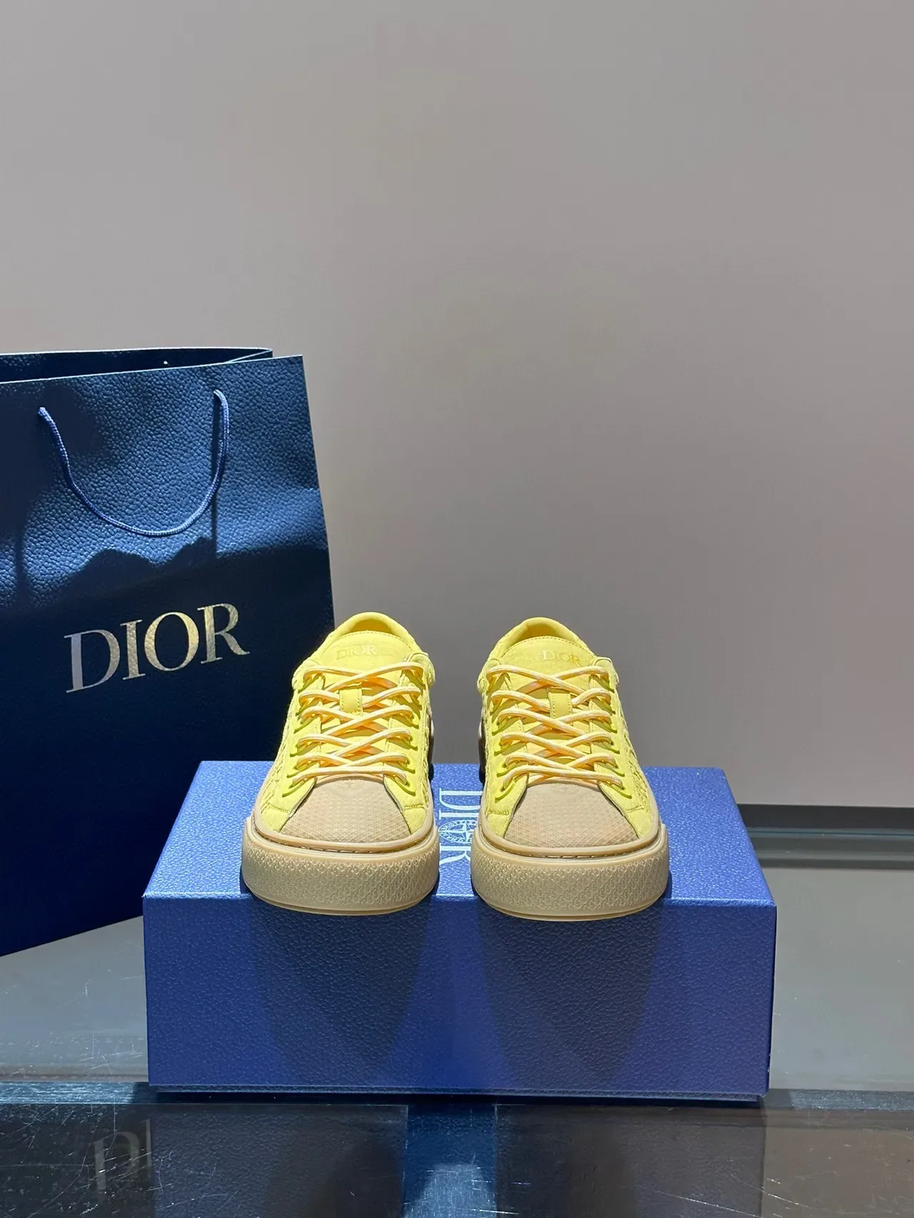 Dior B27 पीला भूरा एम्बॉस्ड मोनोग्राम ऊपरी लो-टॉप प्लेटफॉर्म सिल्हूट लाइफस्टाइल स्नीकर 9