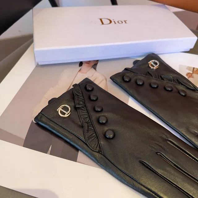 Dior Black Button-Accented Back Leather Gloves 11