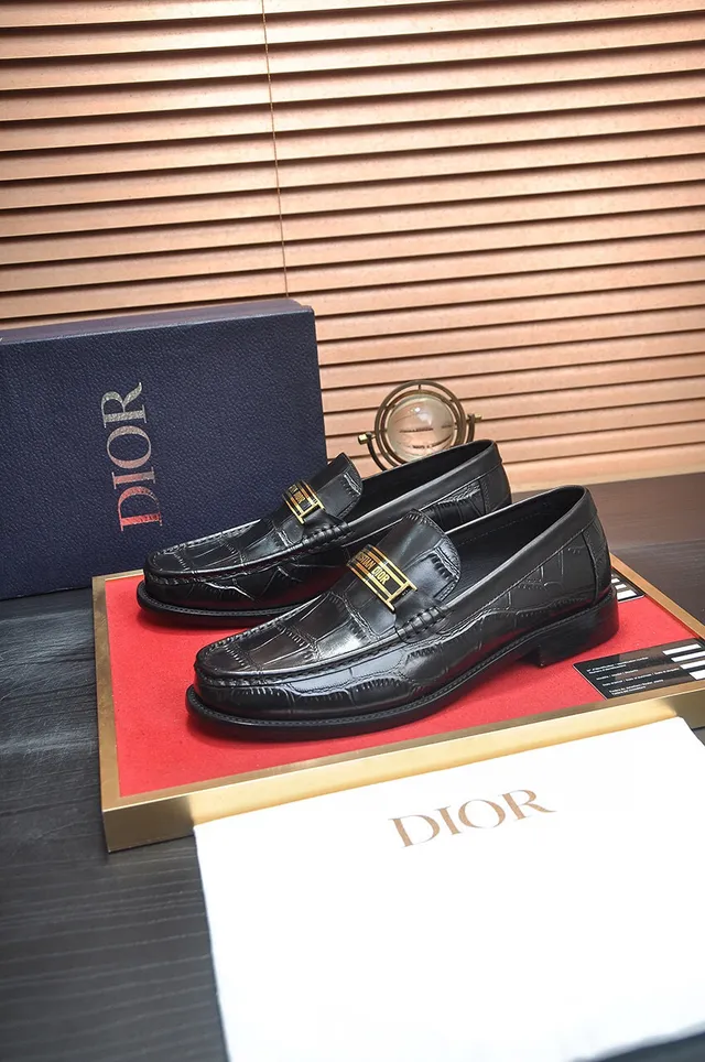 Dior Black Gold Crocodile-Embossed Leather Plaque Detail Loafer 4
