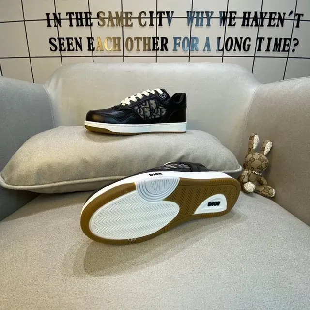 Dior Black White Monogram-Panelled Leather-and-Mesh Upper Lifestyle Sneakers 4