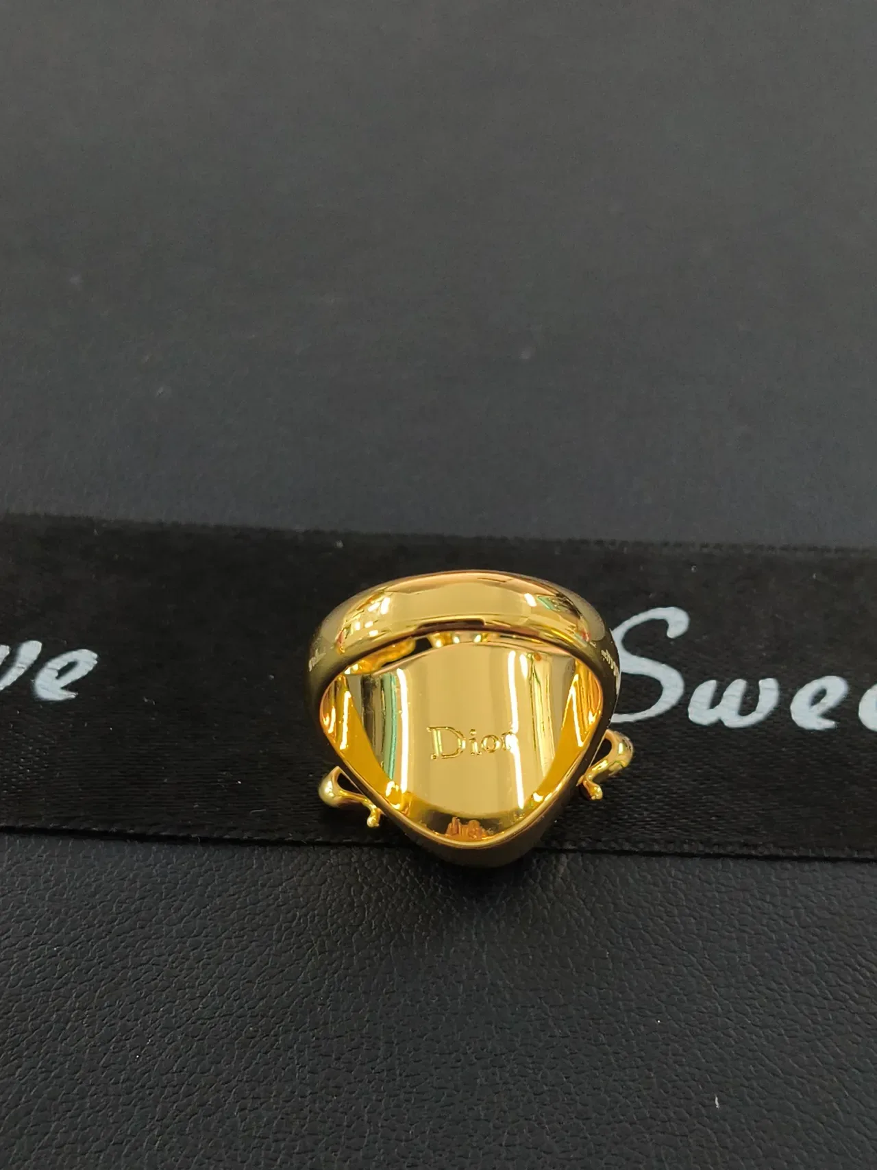 Dior Bow Motif Gold-Tone Oval Cabochon Ring 4