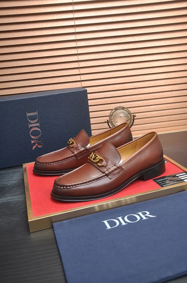 Dior Brown Gold Polished Leather Chain-Link Strap Loafer 4