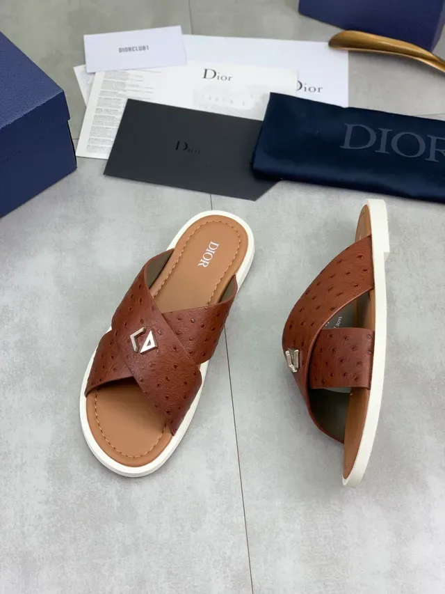 Dior Sandales à brides croisées en cuir texturé autruche marron blanc 5