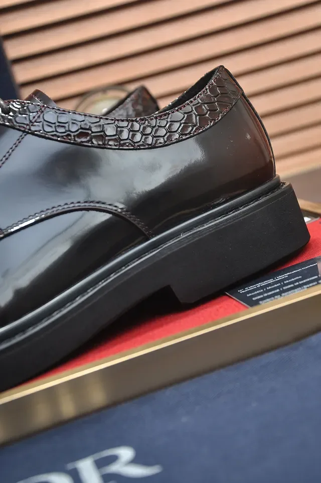 Dior Burgundy Black Polished Patent-Like Leather Goodyear Welted Construction Oxford Shoes 2