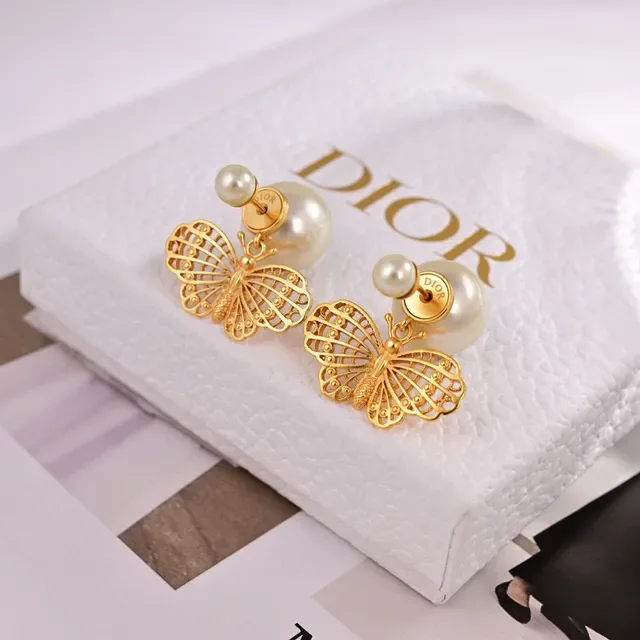 Dior Filigree Butterfly Pearl Stud Earrings 3