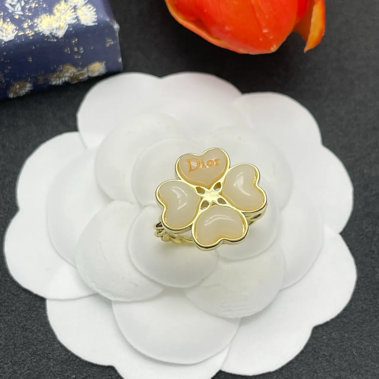 Dior Four-Heart Floral Motif Ivory and Gold Ring 8