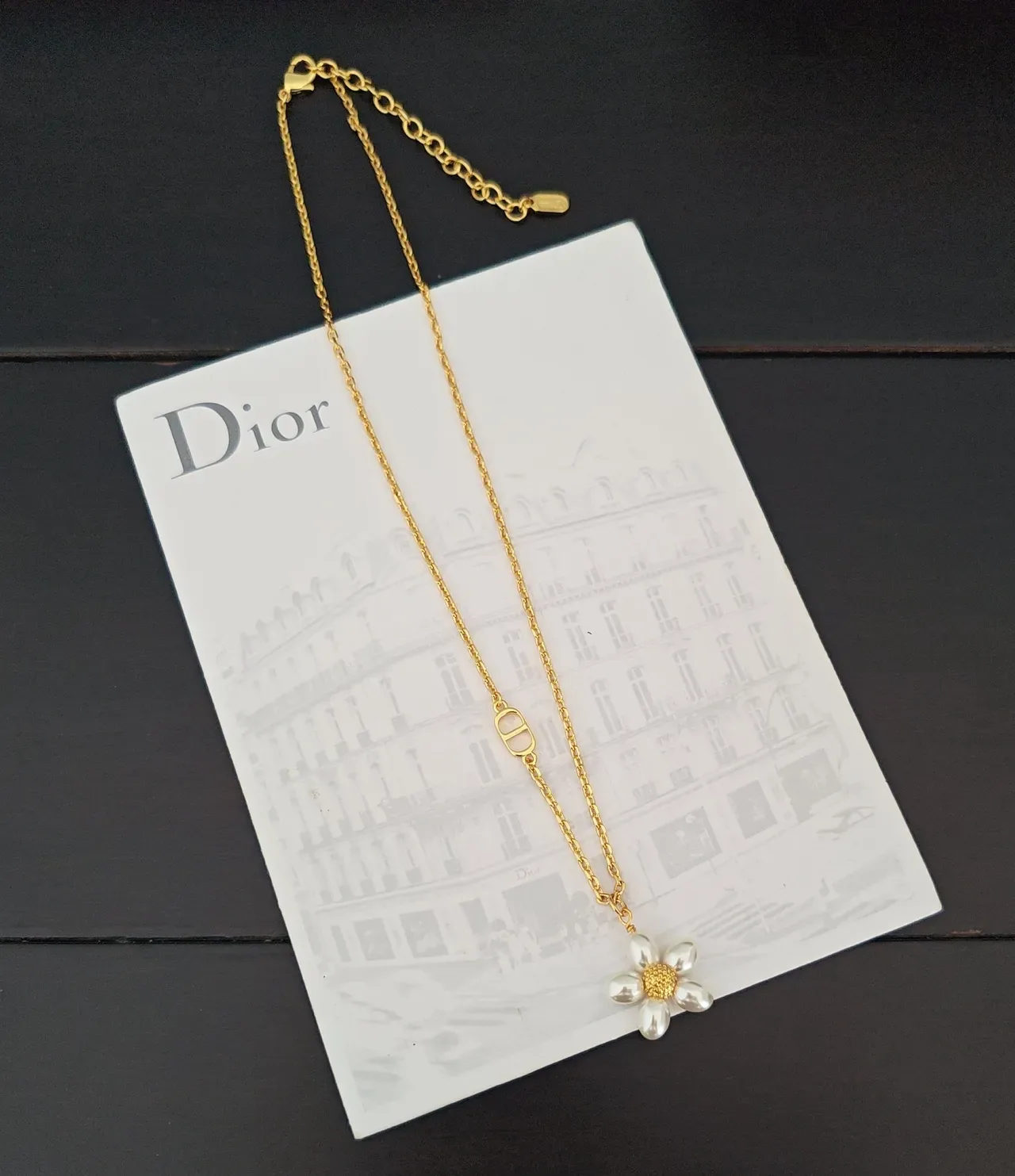 Dior Gold White Chain Flower Pendant Necklace 2