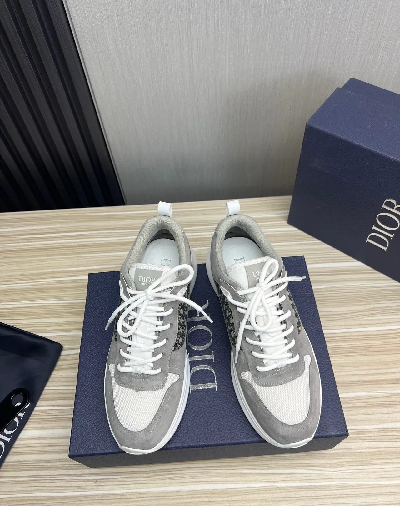 Dior Gray White Suede And Mesh Upper Oblique Monogram Side Panel Lifestyle Sneakers 2