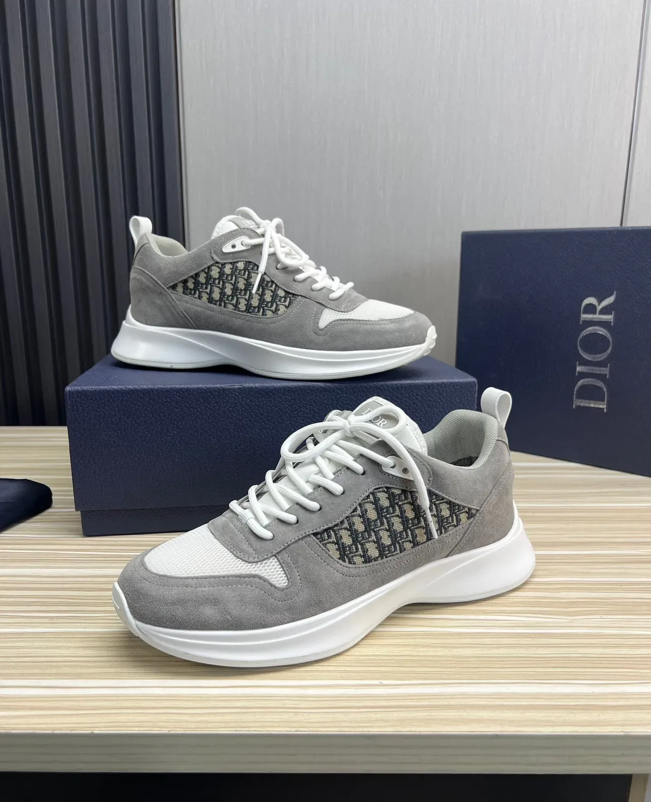 Dior Gray White Suede And Mesh Upper Oblique Monogram Side Panel Lifestyle Sneakers 4