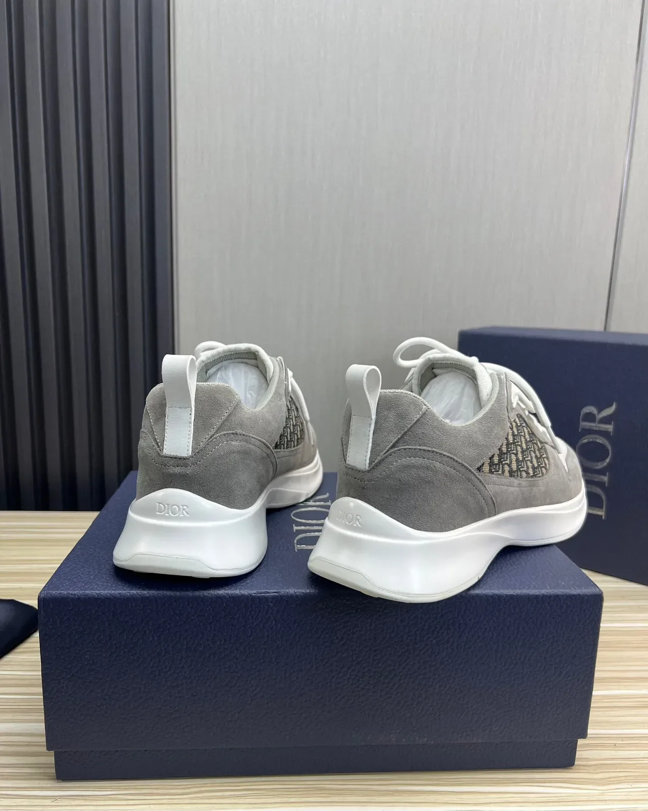 Dior Gray White Suede And Mesh Upper Oblique Monogram Side Panel Lifestyle Sneakers 5