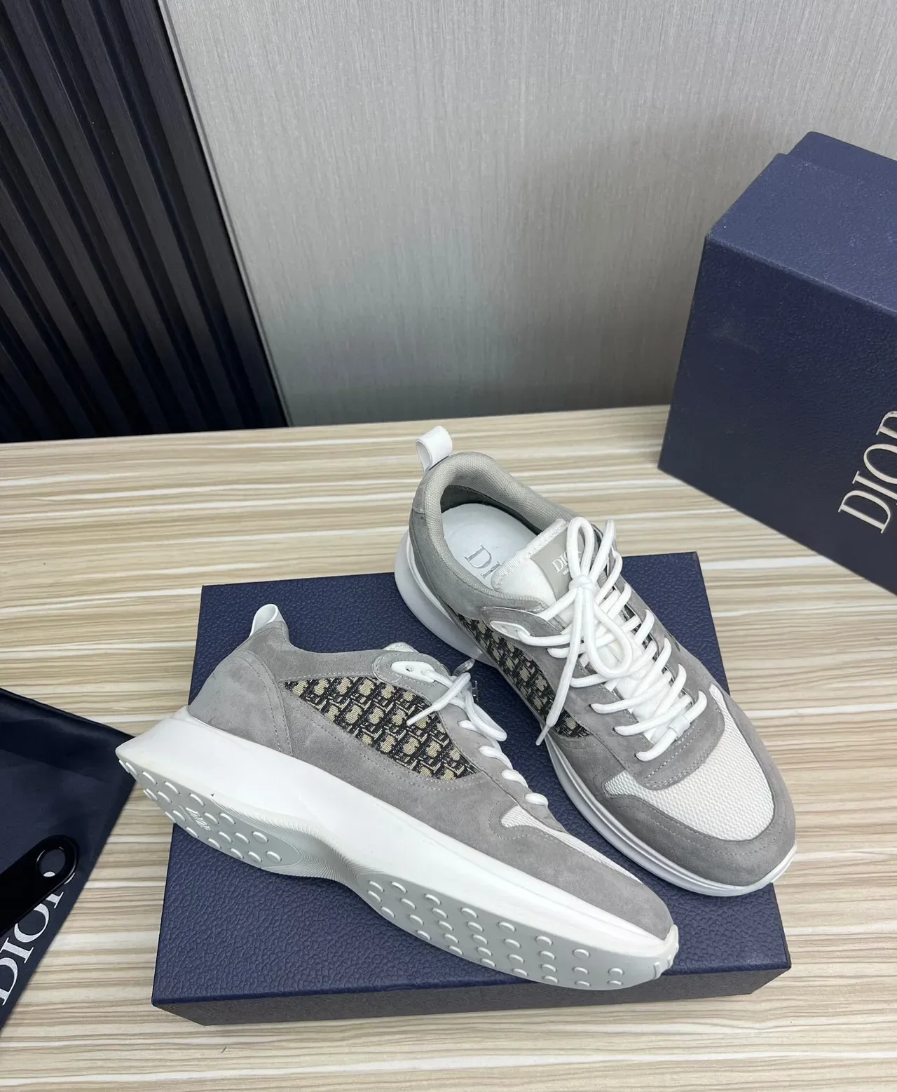 Dior Gray White Suede And Mesh Upper Oblique Monogram Side Panel Lifestyle Sneakers 6