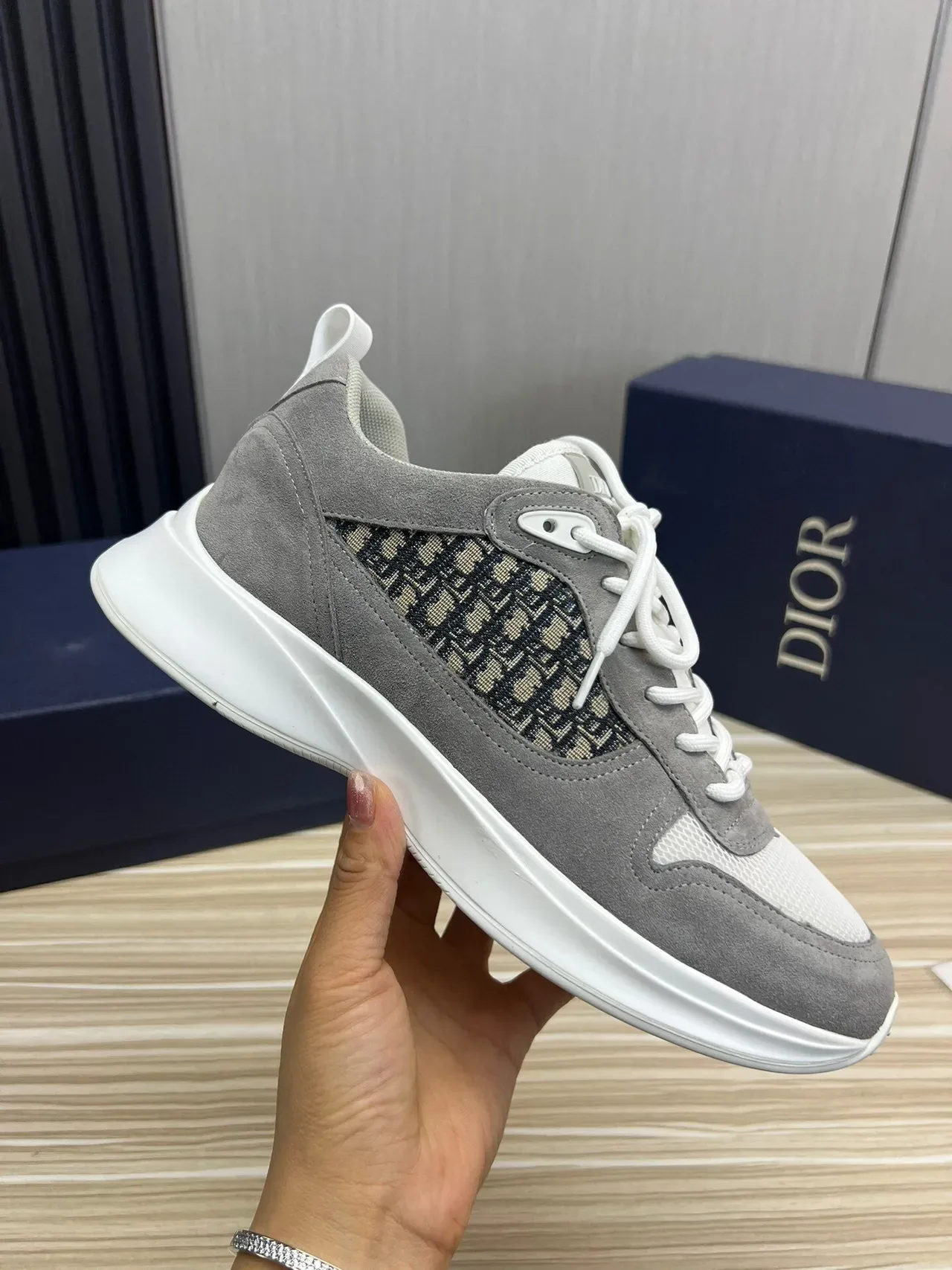 Dior Gray White Suede And Mesh Upper Oblique Monogram Side Panel Lifestyle Sneakers 7