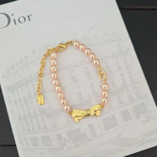 Dior La D de Oro Rosa Cadena de Perlas Lazo Encanto Pulsera