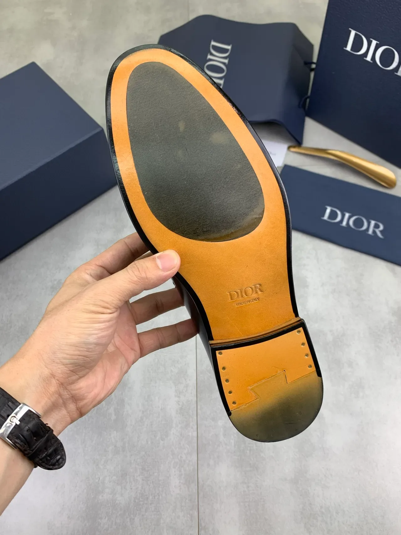 Dior लोफर काला भूरा चमकदार पैटेंट चमड़ा पारदर्शी तिरछा प्रिंट ओवरले लोफर 3
