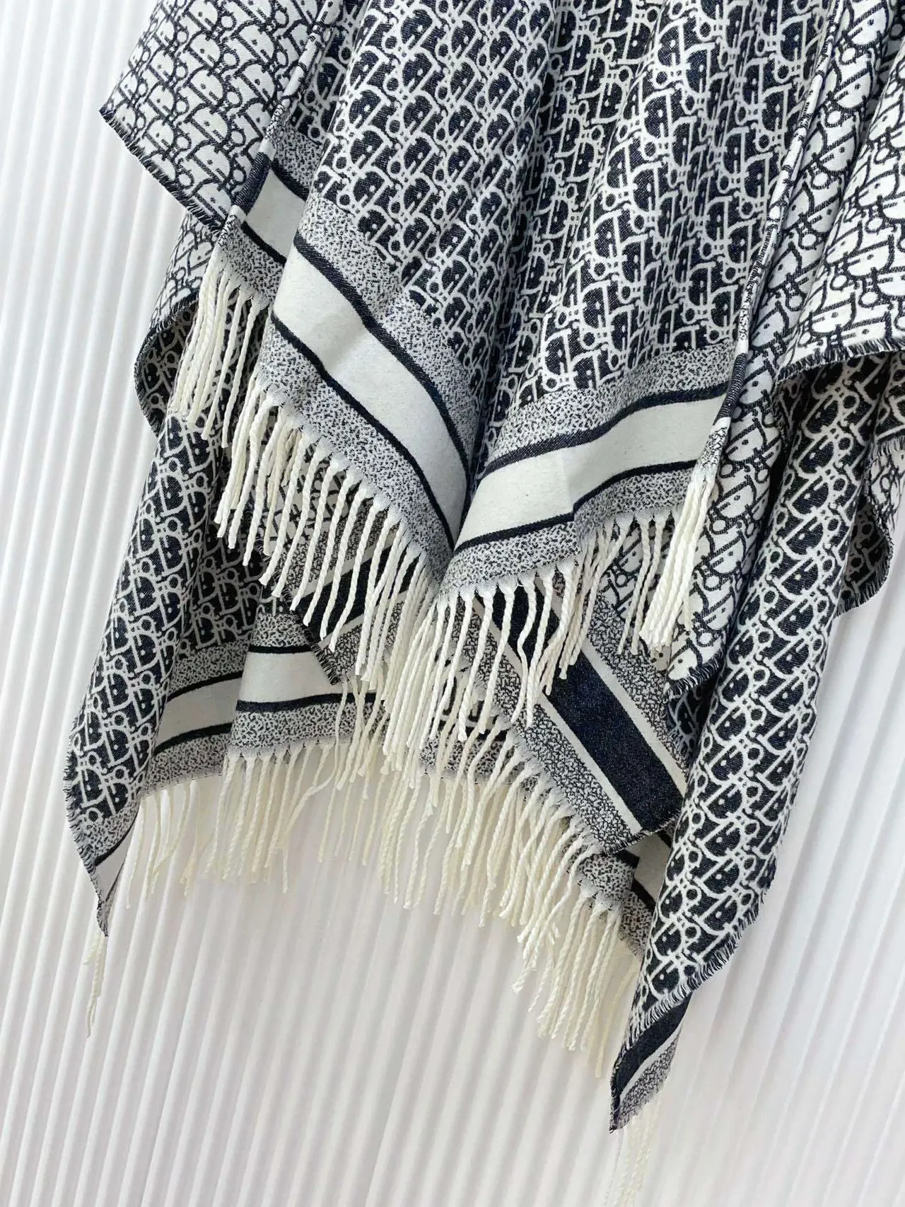 Dior Oblique Monogram وشاح كشمير مفرز 6