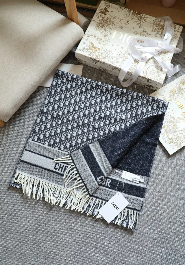 Dior Oblique Monogram Navy and White Cashmere Scarf 5