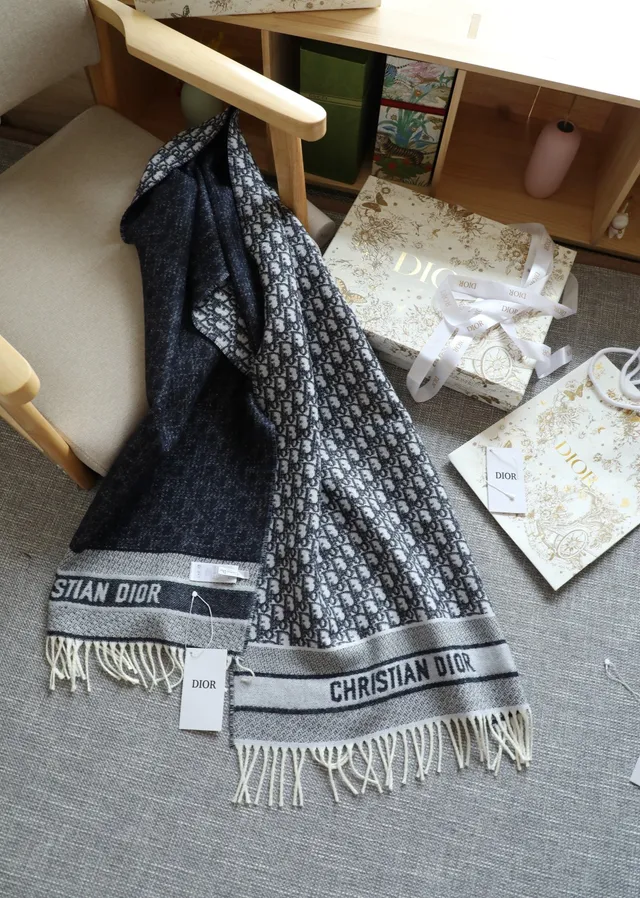 Dior Oblique Monogram Navy and White Cashmere Scarf 7