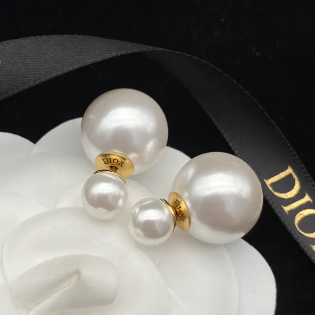 Dior Pearl Strand White Gold CD Logo Clasp Necklace 6