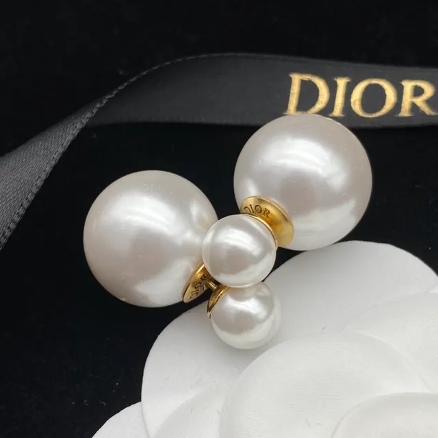 Dior Pearl Strand White Gold CD Logo Clasp Necklace 7