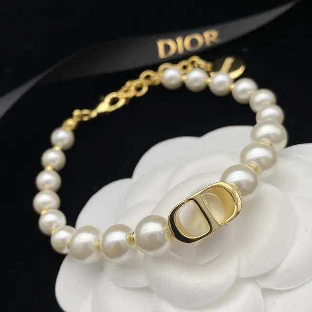 Dior Pearl Strand White Gold CD Logo Clasp Necklace 8