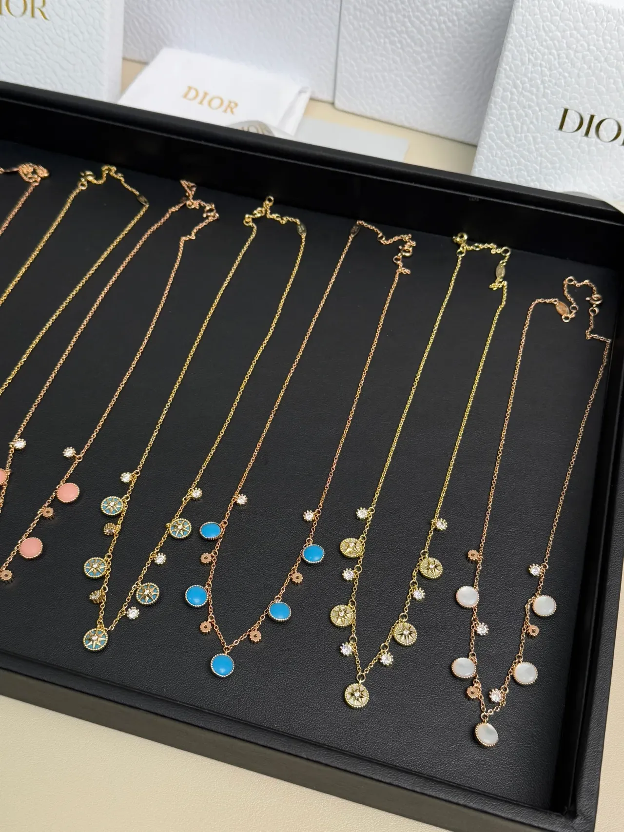 Dior Rose des Vents Colier Multi-Pendant Cristal et Émail 3