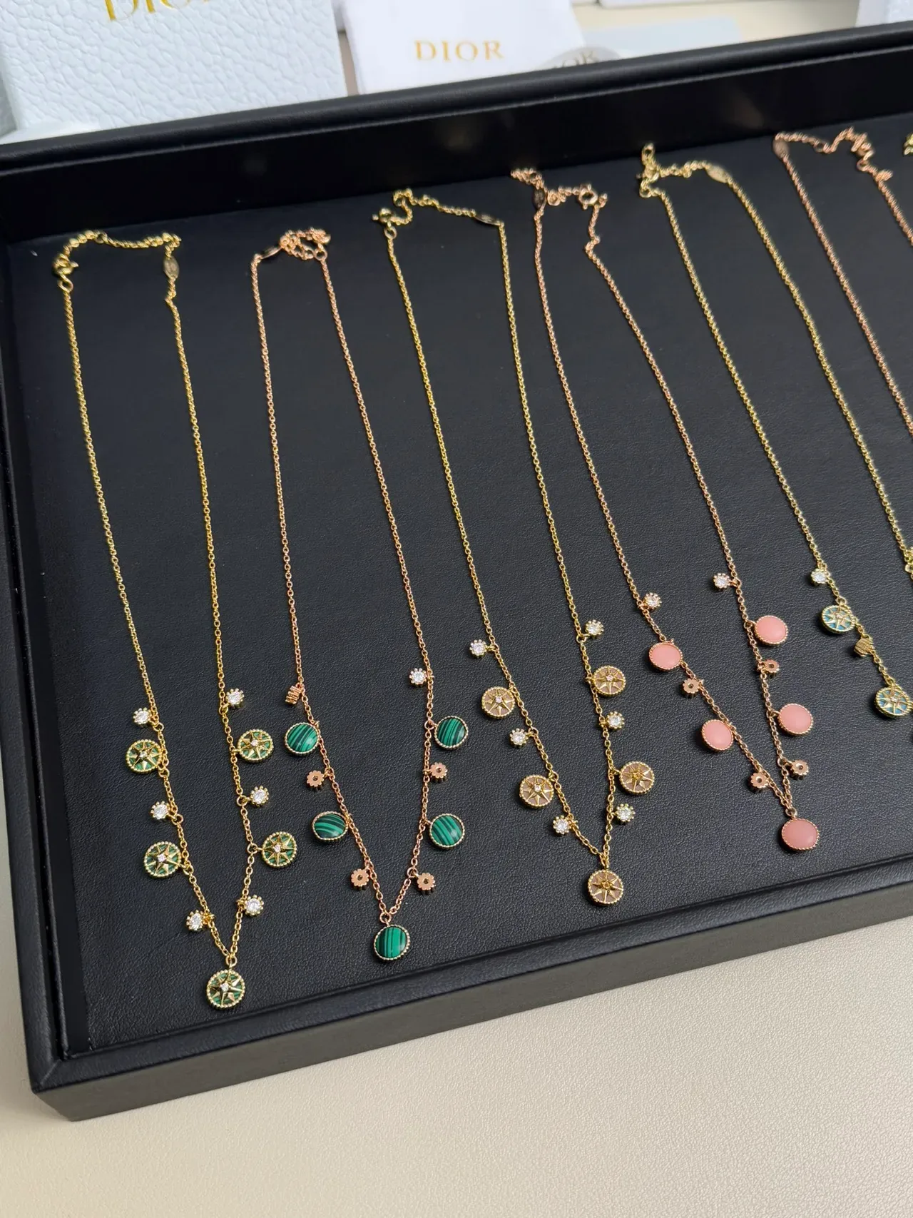 Dior Rose des Vents Colier Multi-Pendant Cristal et Émail 4