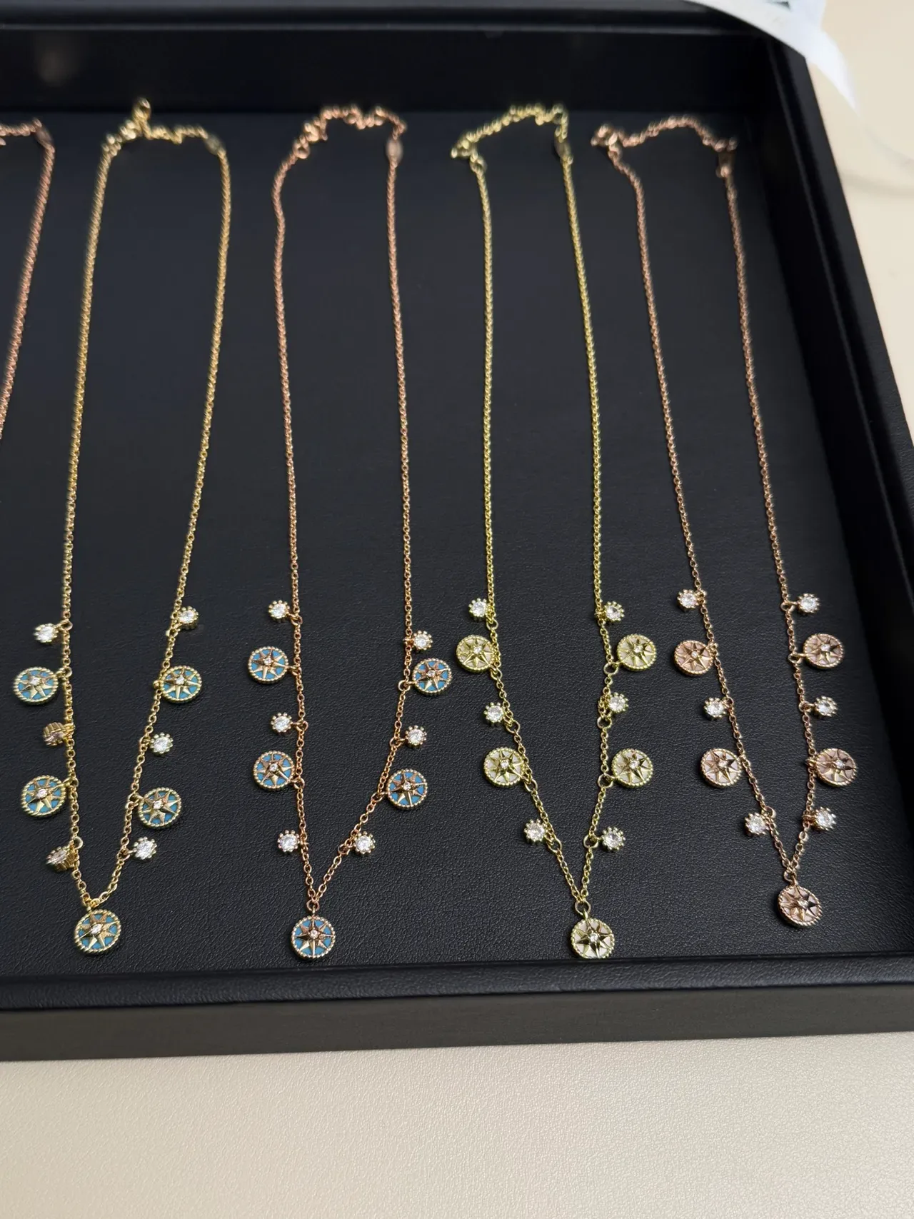 Dior Rose des Vents Colier Multi-Pendant Cristal et Émail 6