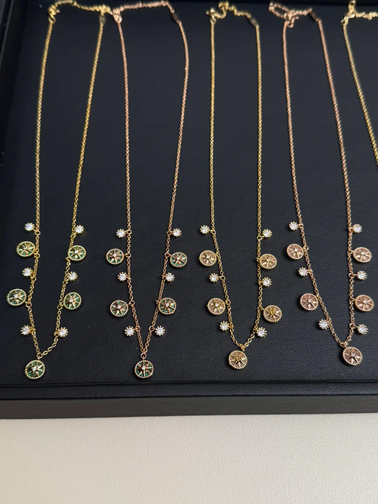 Dior Rose des Vents Colier Multi-Pendant Cristal et Émail 7