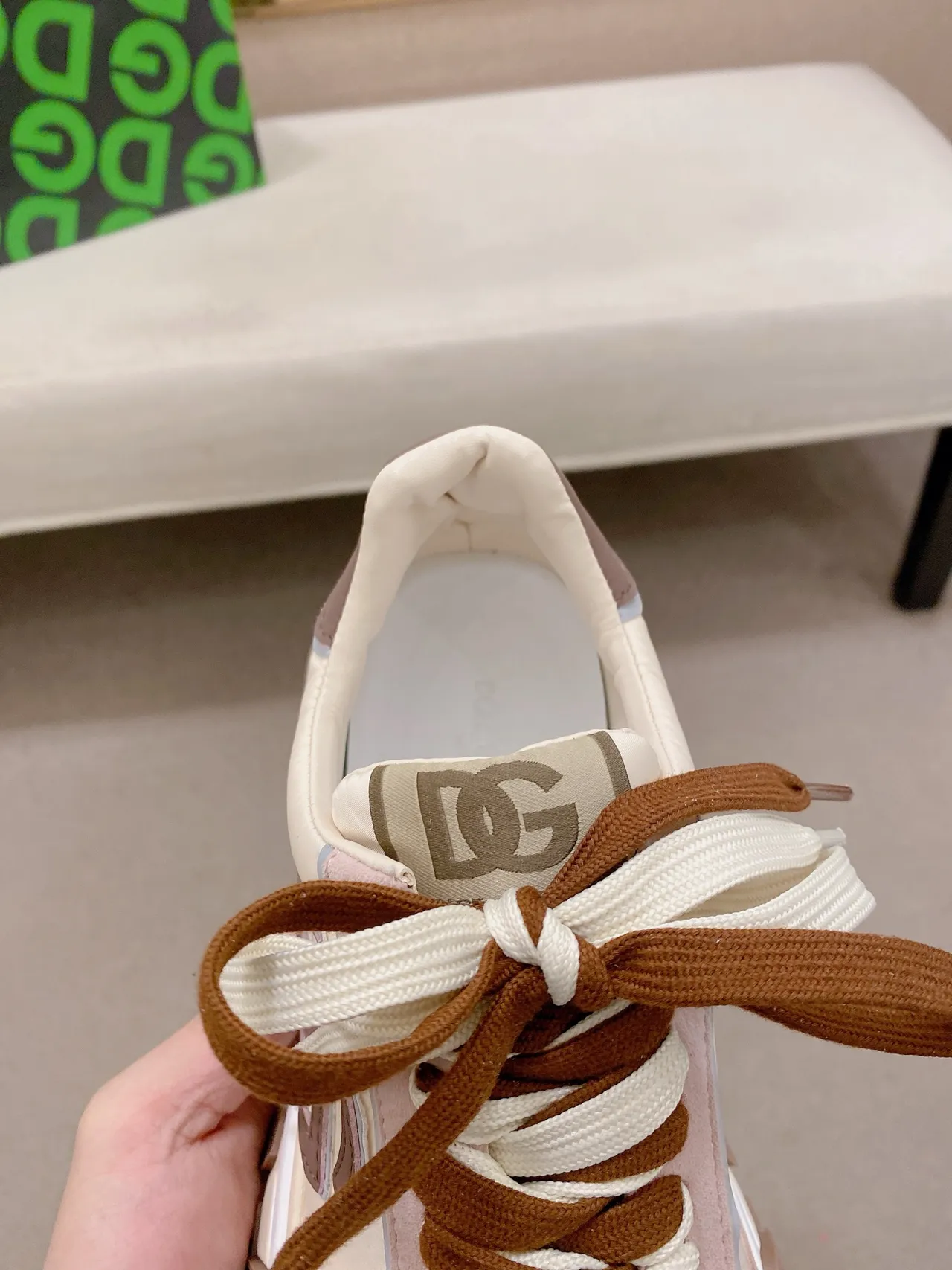 Dolce & Gabbana B22 Tênis chunky rosa e creme 4