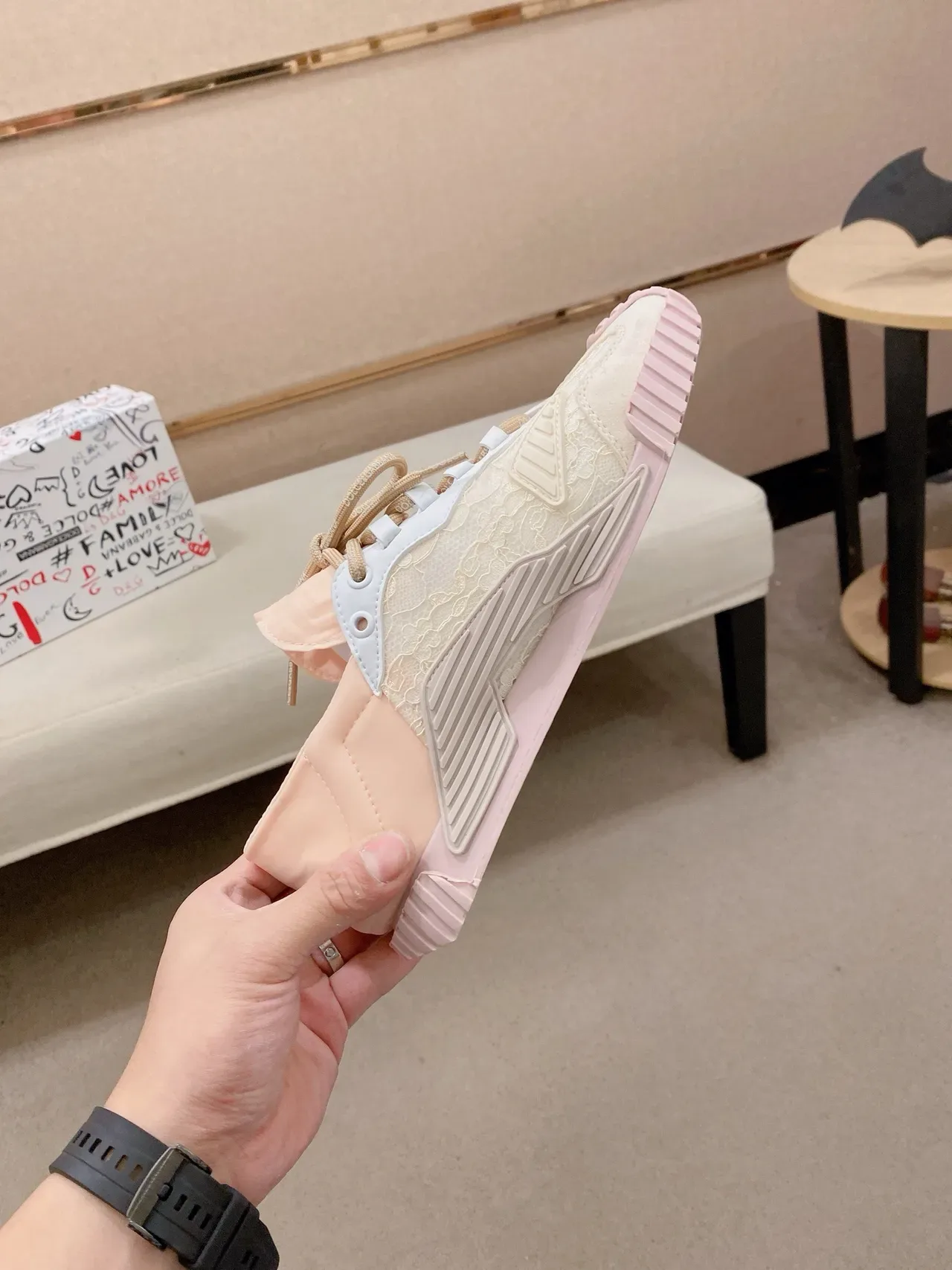 Dolce & Gabbana Tênis lifestyle bege rosa com cadarços midsole esculturado 5