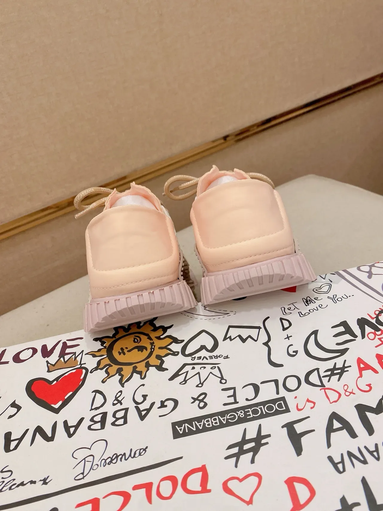 Dolce & Gabbana Tênis lifestyle bege rosa com cadarços midsole esculturado 8