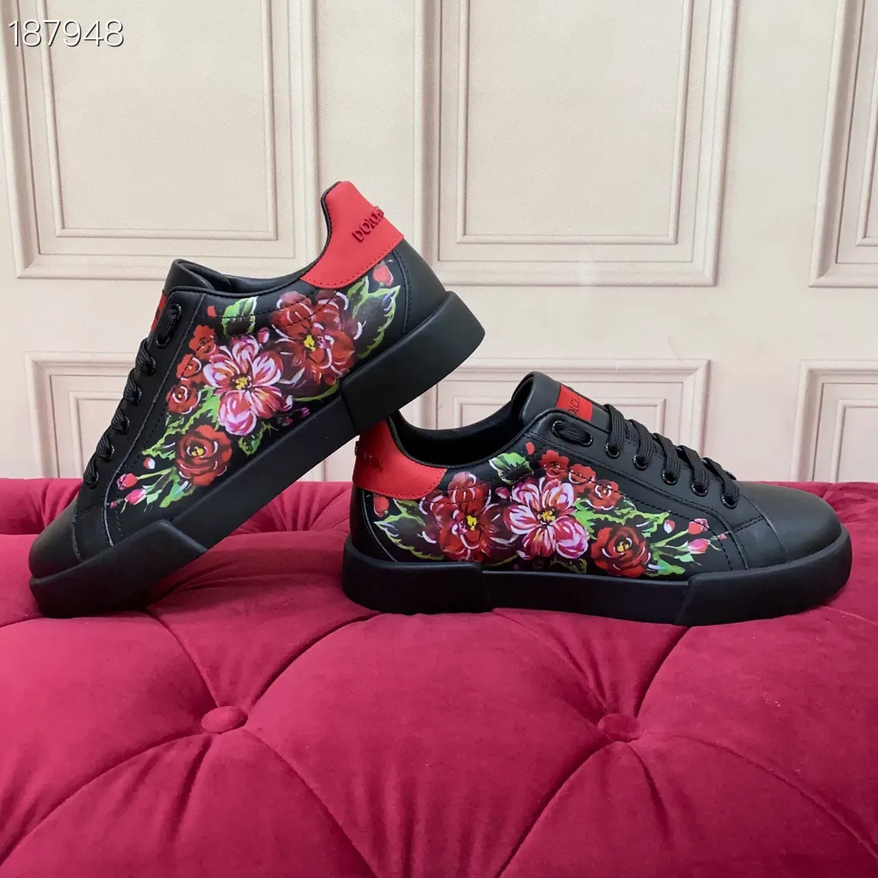 Dolce & Gabbana Chaussures lifestyle en cuir avec panneau latéral imprimé floral noir rouge 4