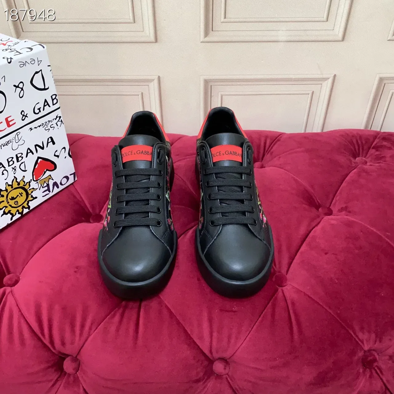 Dolce & Gabbana Chaussures lifestyle en cuir avec panneau latéral imprimé floral noir rouge 8