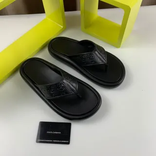Dolce & Gabbana مونوغرام مطبوع نعال أسود منصة